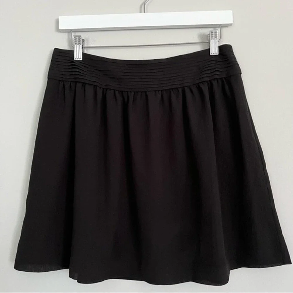 Loft Black Flowy A-line Mini Skirt, Size 0